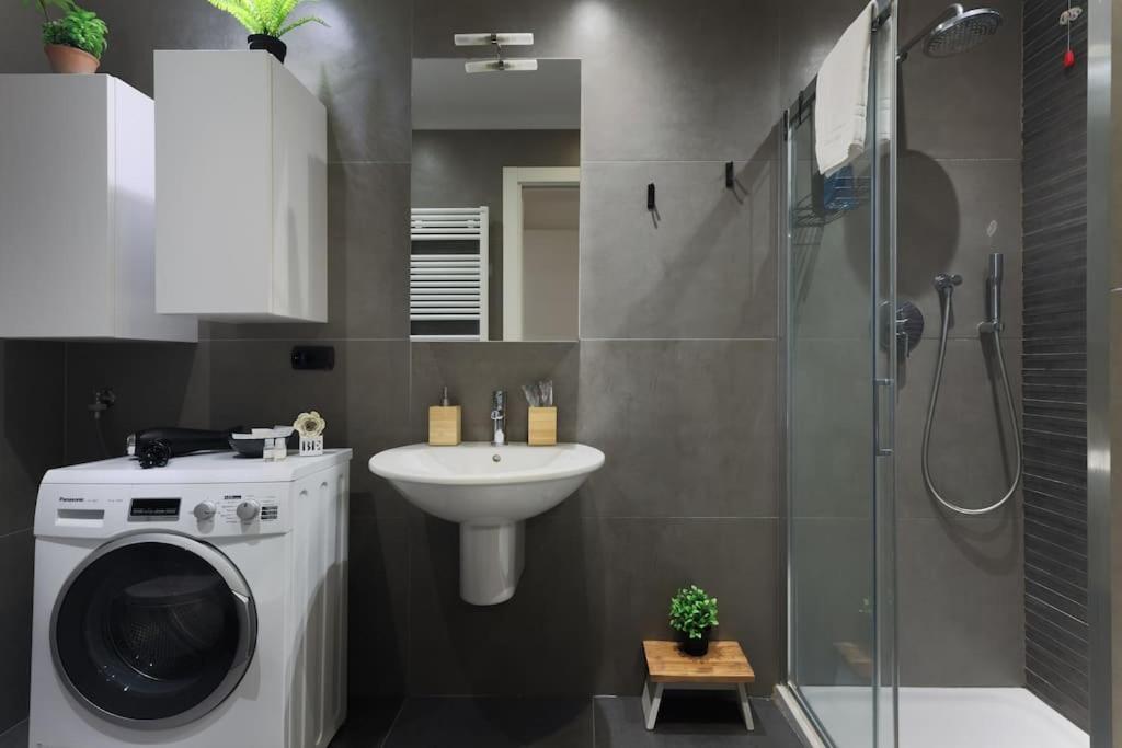 Comfort Suite Milano Centrale With Fast Wifi And Free Netflix Exterior photo
